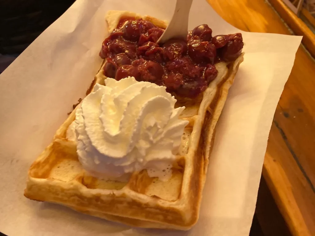 德國聖誕市集鬆餅Waffle櫻桃口味