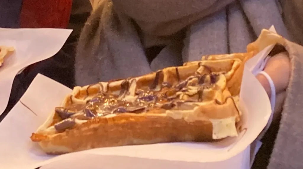 德國聖誕市集鬆餅Waffle巧克力蛋酒