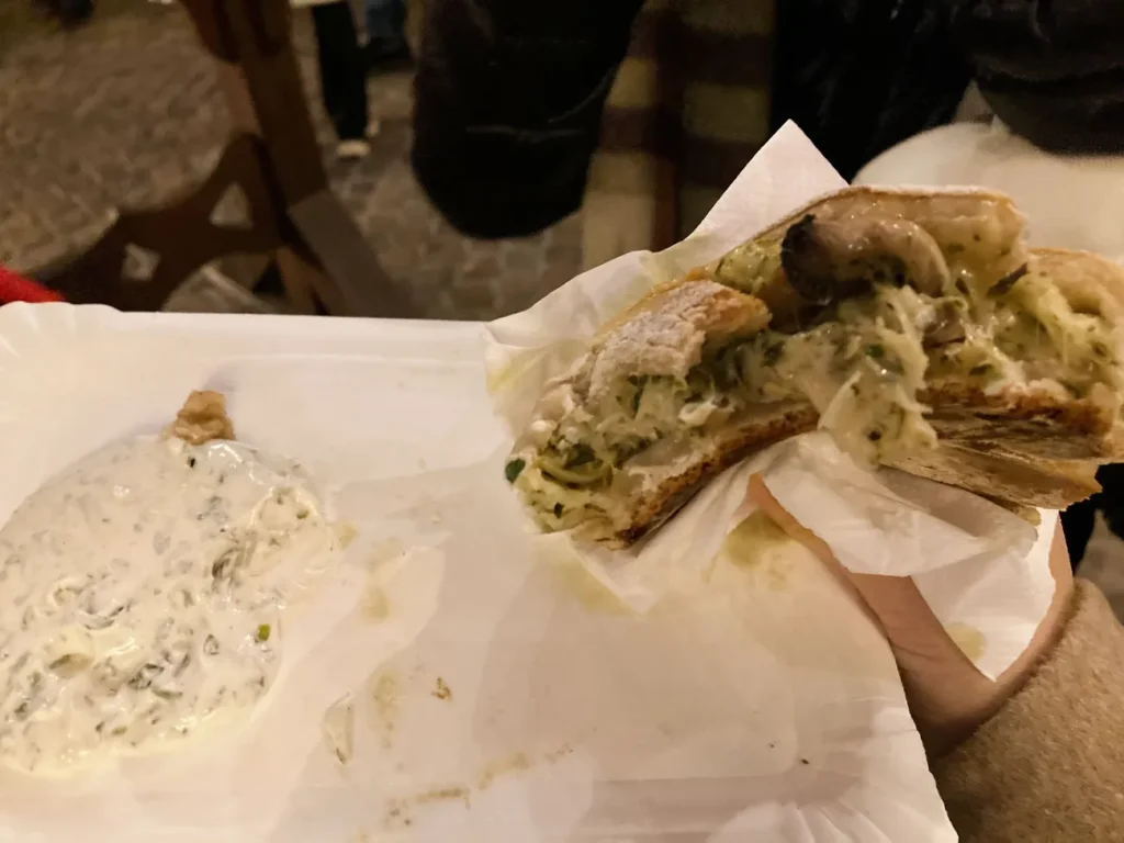 德國海德堡聖誕市集蒜香起司蘑菇包