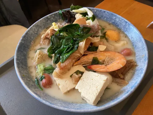 Flex Kitchen：麻辣燙串燒小吃店