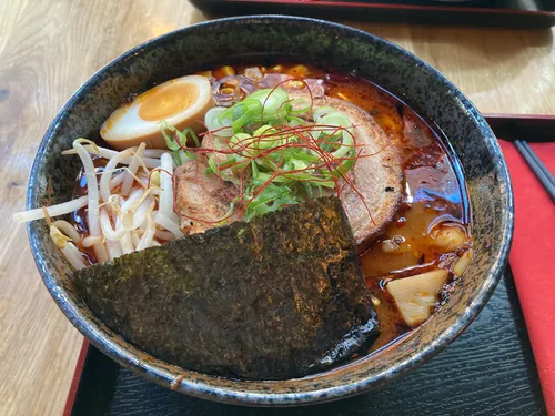 Min Ramen Bar濃郁日式拉麵