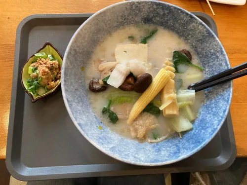 Flex Kitchen：麻辣燙串燒小吃店