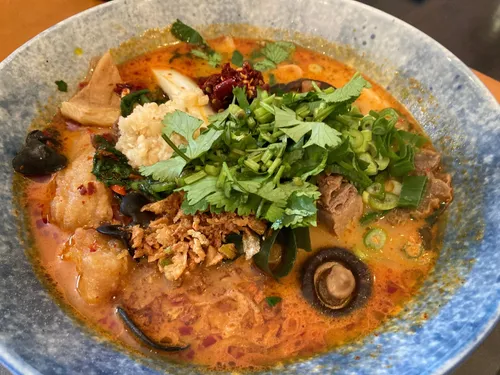 Flex Kitchen：麻辣燙串燒小吃店